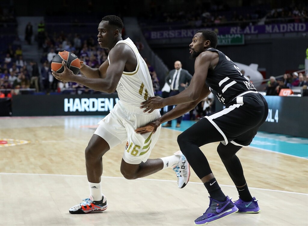 Ουσμάν Γκαρούμπα (Ρεάλ Μαδρίτης)