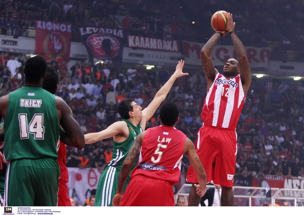 Τζος Πάουελ (Ολυμπιακός – 2012/13)
Πρωταθλητής με: Λος Άντζελες Λέικερς (2009, 2010)