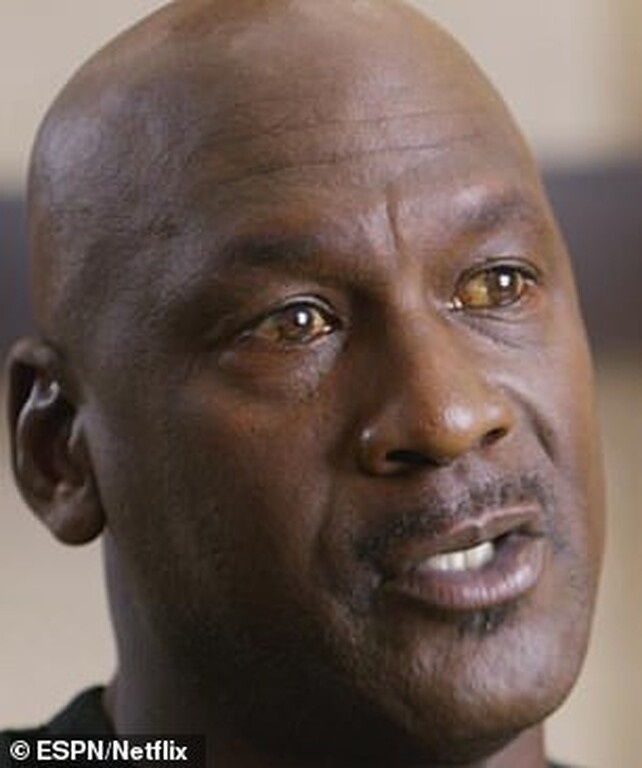 The Last Dance: Γιατί τα μάτια του Τζόρνταν έχουν κίτρινη απόχρωση; (photos&video)