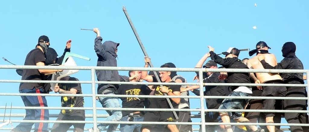 ΠΑΟΚ-ΑΕΚ: Ο τελικός της ντροπής στο «Πανθεσσαλικό» (videos+photos)