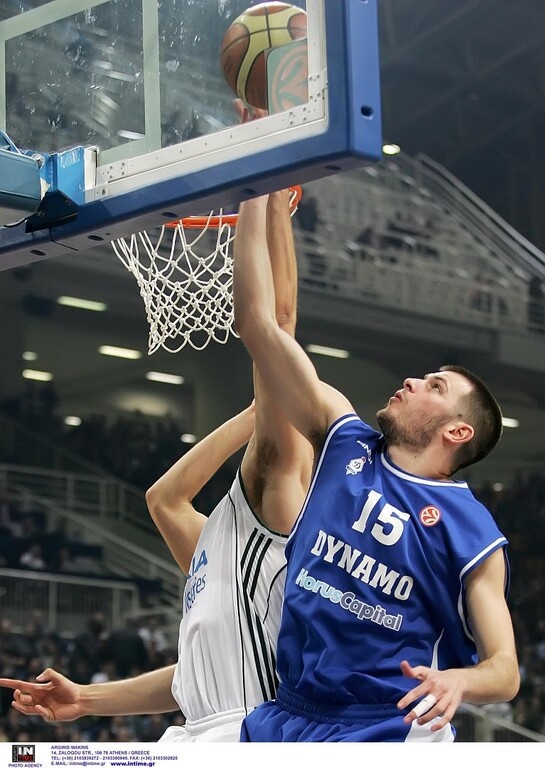 ΑΝΤΩΝΗΣ ΦΩΤΣΗΣ (24 ριμπάουντ): Στη εντός έδρας νίκη (68-65) της Ντιναμό Μόσχας επί της Μπενετόν στις 21 Μαρτίου 2007
