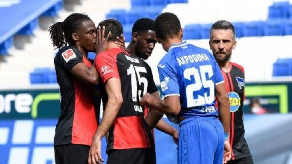 Bundesliga: Σύσταση για... αποστάσεις στους πανηγυρισμούς (photos)