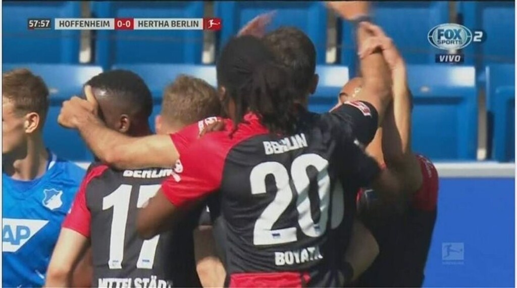 Bundesliga: Σύσταση για... αποστάσεις στους πανηγυρισμούς (photos)