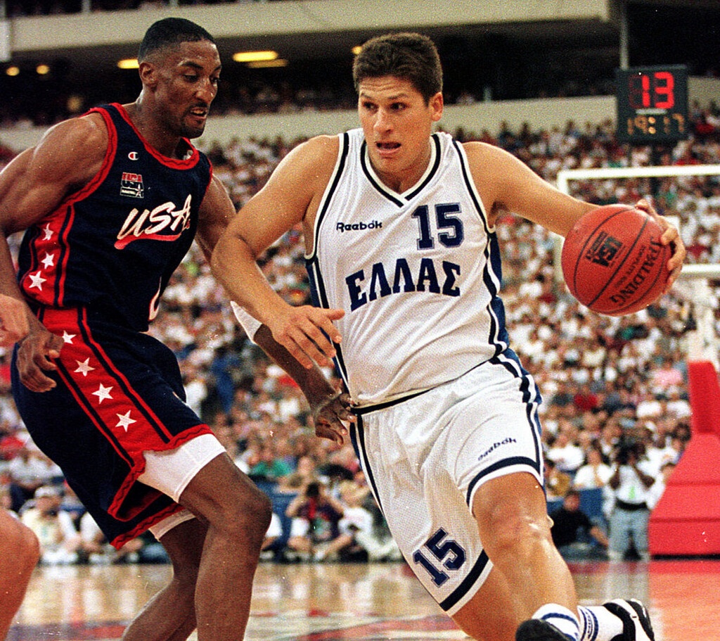 Φάνης Χριστοδούλου: Ο «Μπέμπης» μεγάλωσε αλλά μόνο στην ηλικία! (video+photos)