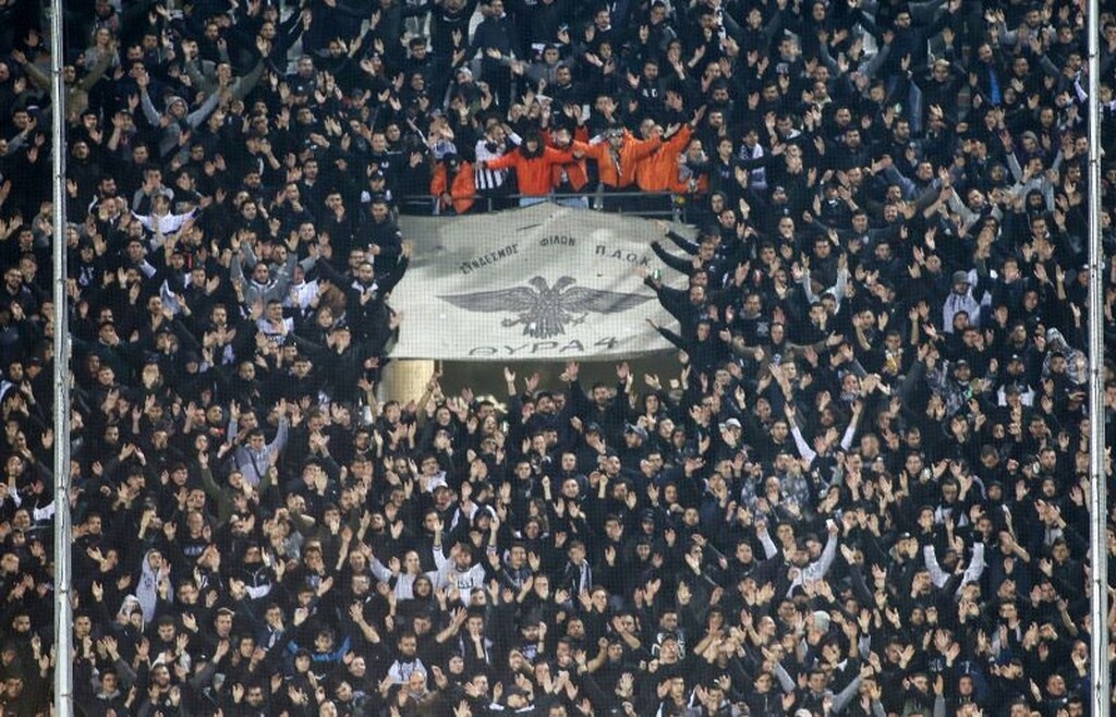 Όταν όμως υπάρχει... τρέλα για τον ΠΑΟΚ, τότε μπορεί να γίνει και μέρος για να γράψει κανείς ένα σύνθημα της ομάδας!
