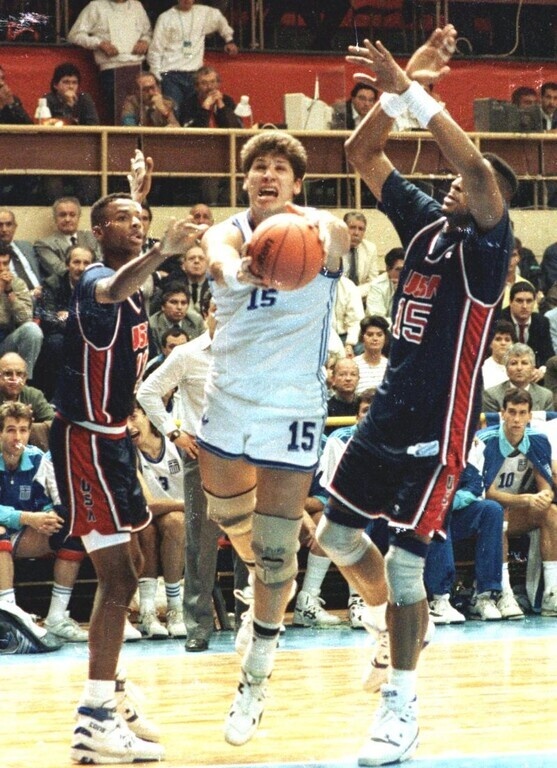 Φάνης Χριστοδούλου: Ο «Μπέμπης» μεγάλωσε αλλά μόνο στην ηλικία! (video+photos)