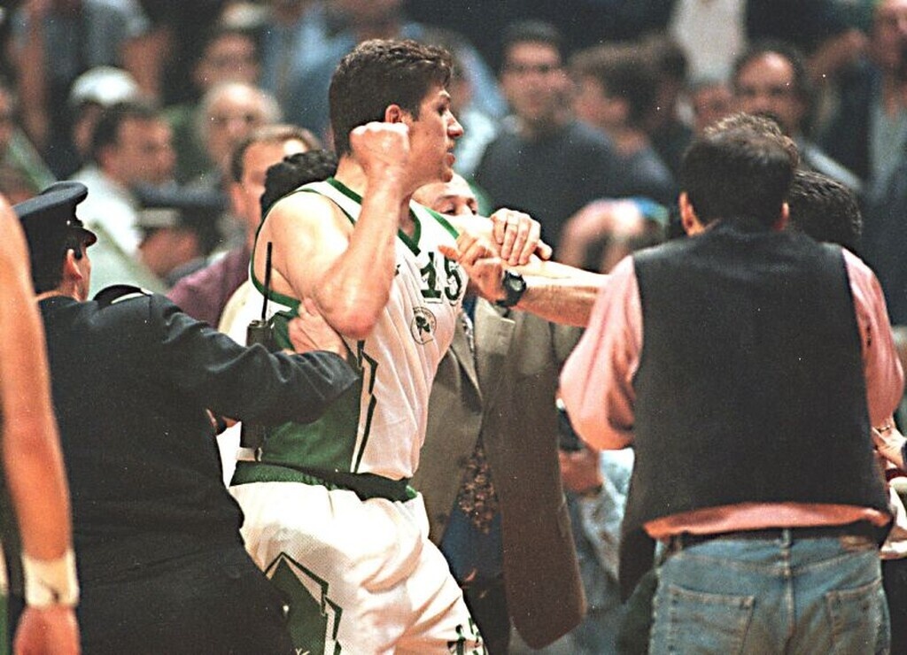 Φάνης Χριστοδούλου: Ο «Μπέμπης» μεγάλωσε αλλά μόνο στην ηλικία! (video+photos)