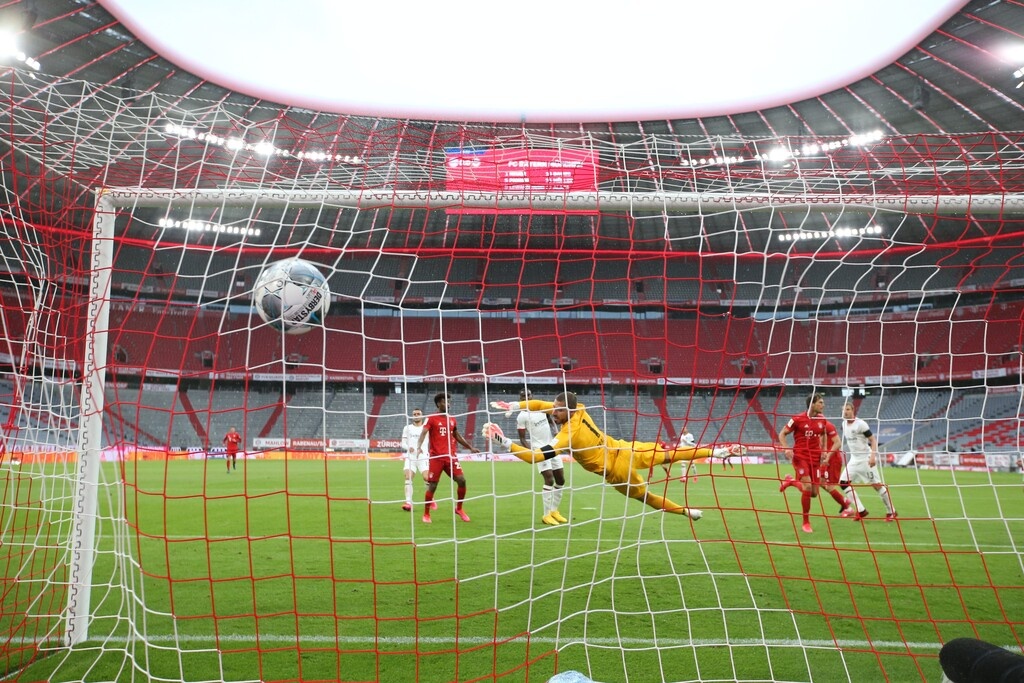 Bundesliga: «Καθάρισε» η Μπάγερν (photos+video)