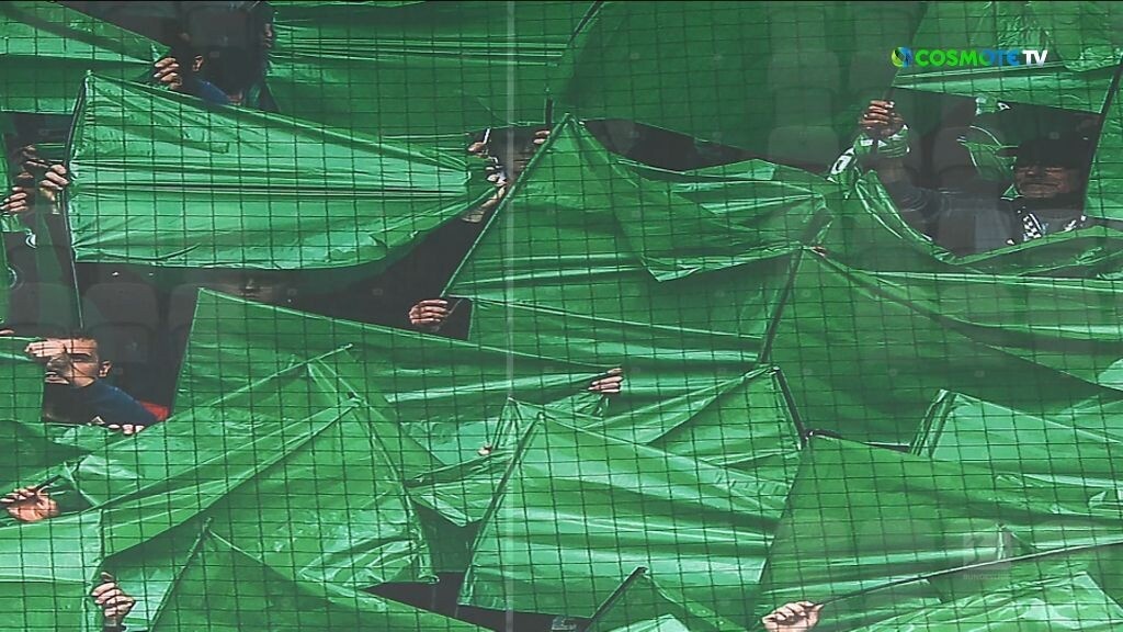 Bundesliga: Οι εξέδρες σε «Borussia Park» και «Volkswagen Arena» (photos+videos)