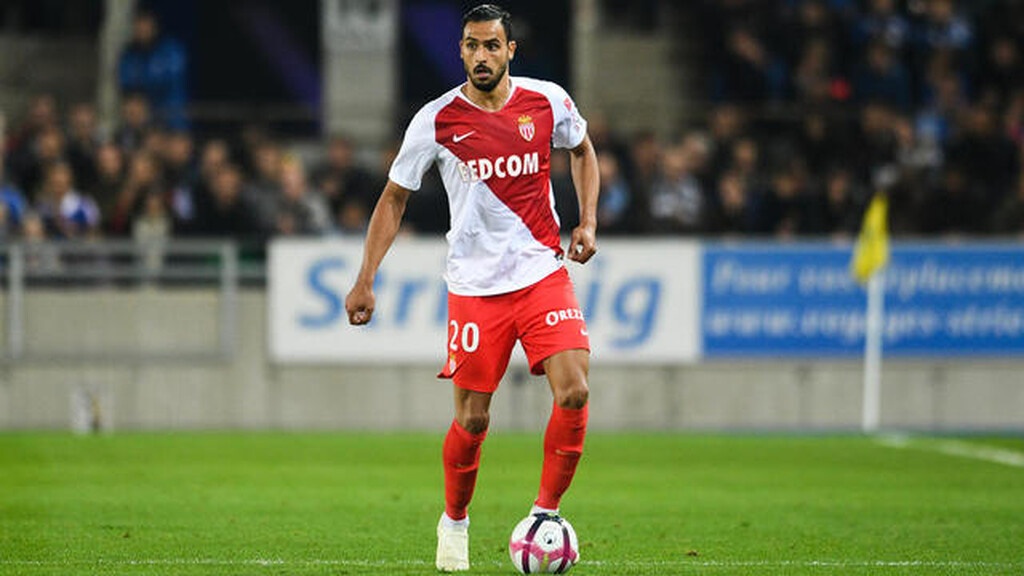 Οι «ερυθρόλευκοι» ενδιαφέρονται για τον 30χρονο εξτρέμ Νασέρ Σαντλί, ο οποίος φέτος έπαιξε δανεικός στην Άντερλεχτ.