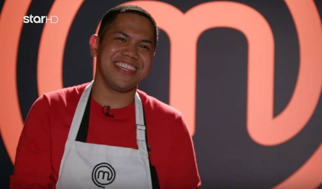 Κανένας από τους δυο δεν θα κερδίσει, αφού ο τρίτος της παρέας, ο Τζον, θα αποδειχθεί πιο ικανός και θα περάσει στην τριάδα.