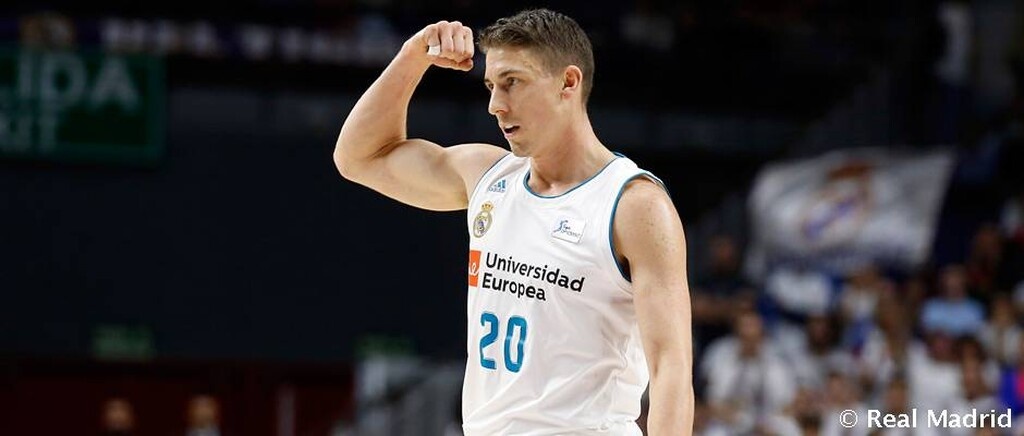 Ρεάλ Μαδρίτης: Ανανέωσε και επίσημα ο Κάρολ (photos)