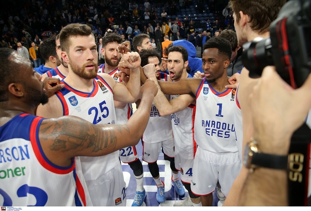 1. Αναντολού Εφές - 2443 πόντοι (87.25 ανά αγώνα)