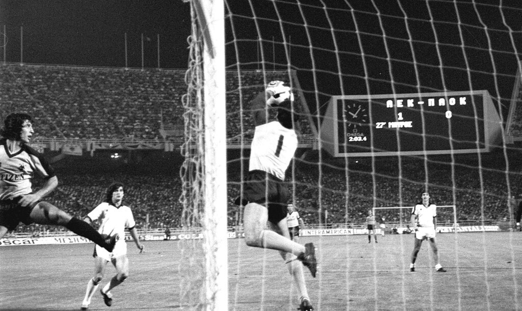 ΑΕΚ: «Χρόνια πολλά Θωμά» (photos+video)