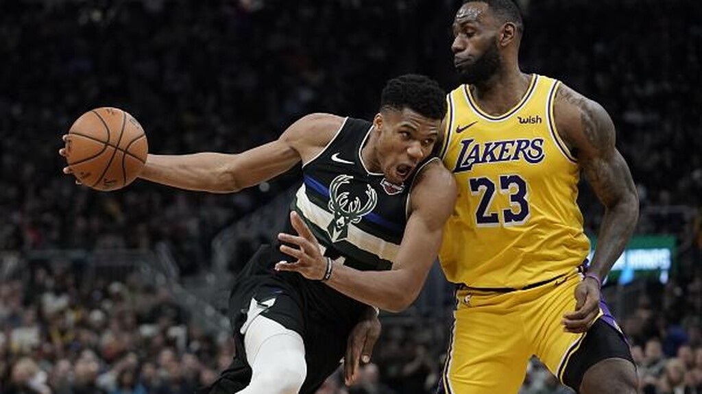 Πάντως το αγαπημένο σενάριο των αναλυτών είναι ο επόμενος προορισμός του Γιάννη Αντετοκούνμπο, αν αφήσει το Μιλγουόκι και τους Μπακς.