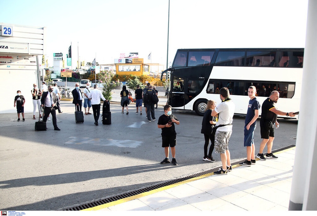 ΑΕΚ: Η άφιξη στο Ηράκλειο (photos)