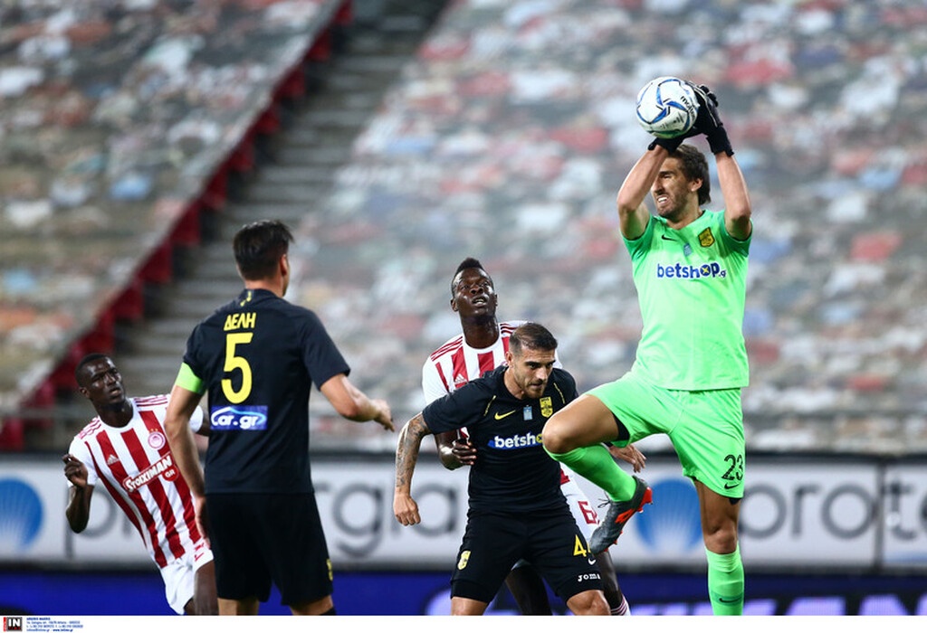 Το ματς του Ολυμπιακού με τον Άρη σε εικόνες