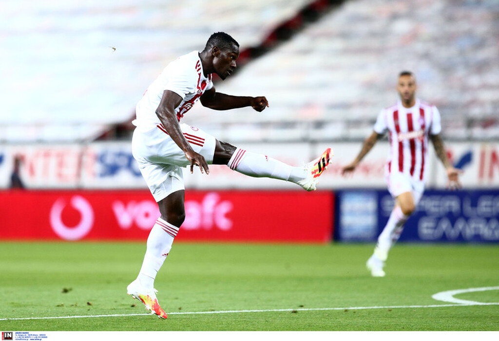 Το ματς του Ολυμπιακού με τον Άρη σε εικόνες