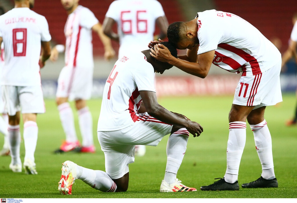 Το ματς του Ολυμπιακού με τον Άρη σε εικόνες