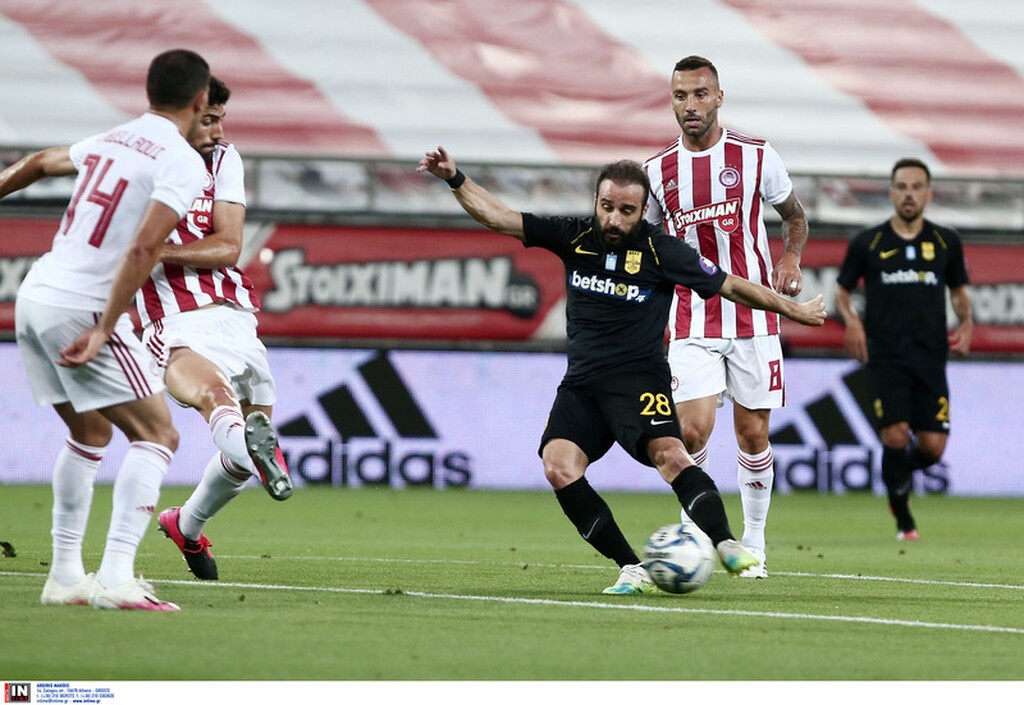 Το ματς του Ολυμπιακού με τον Άρη σε εικόνες