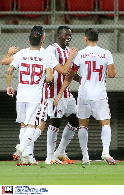 Το ματς του Ολυμπιακού με τον Άρη σε εικόνες