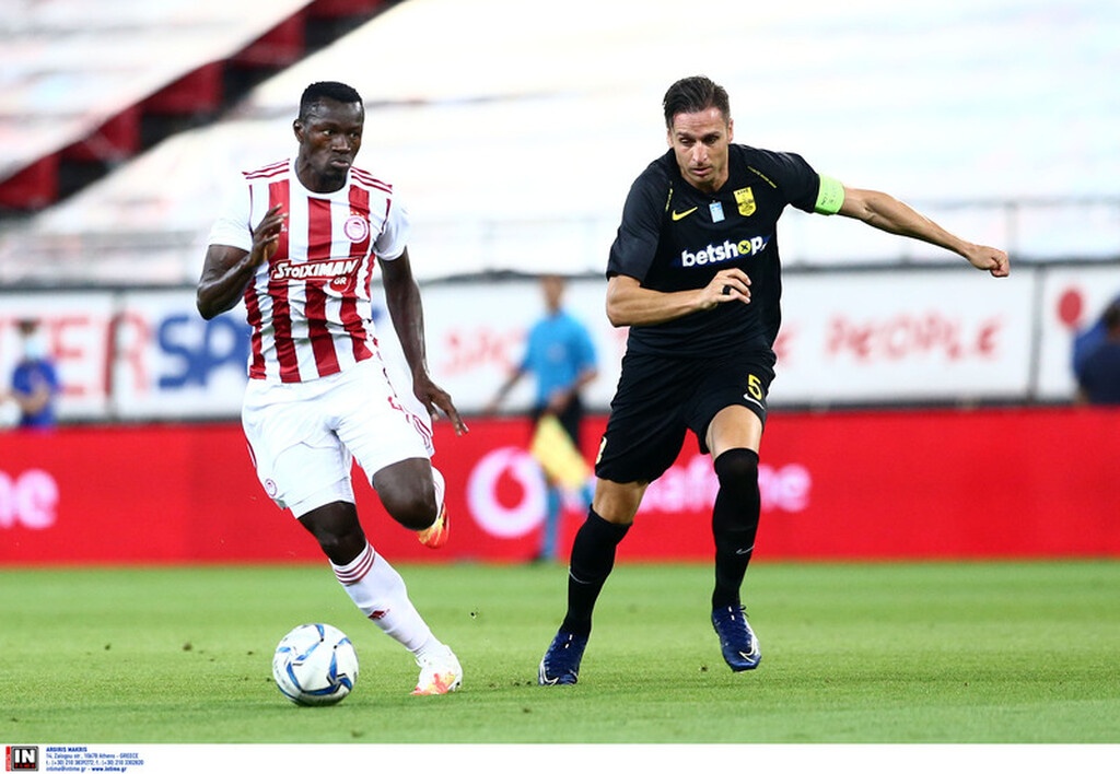 Το ματς του Ολυμπιακού με τον Άρη σε εικόνες