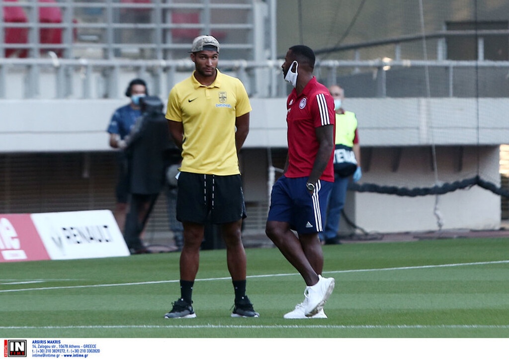 Ολυμπιακός: Με Σισέ στην ενδεκάδα (photos)