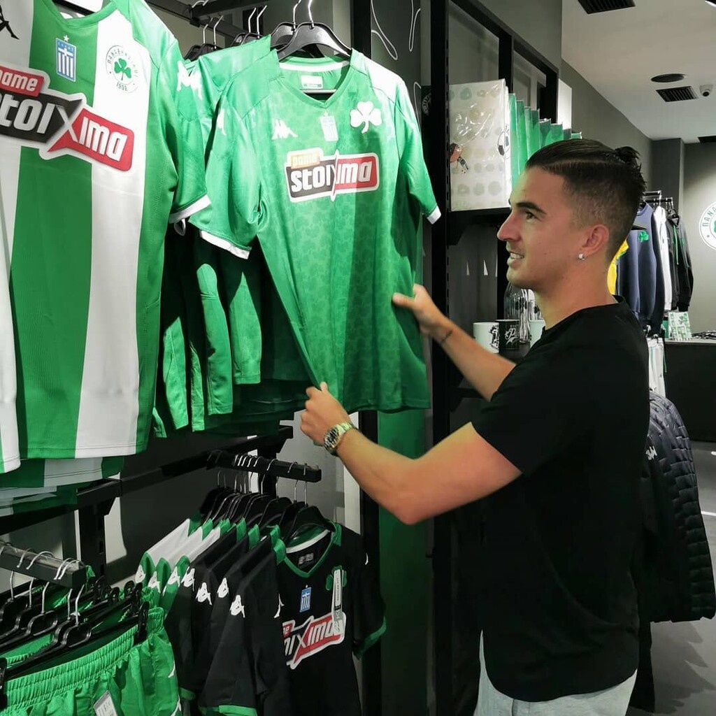 Παναθηναϊκός: Στη μπουτίκ ο Καρλίτος