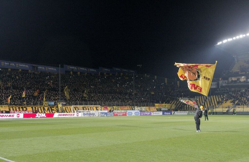 Super League: Επιστρέφει ο κόσμος στα γήπεδα!