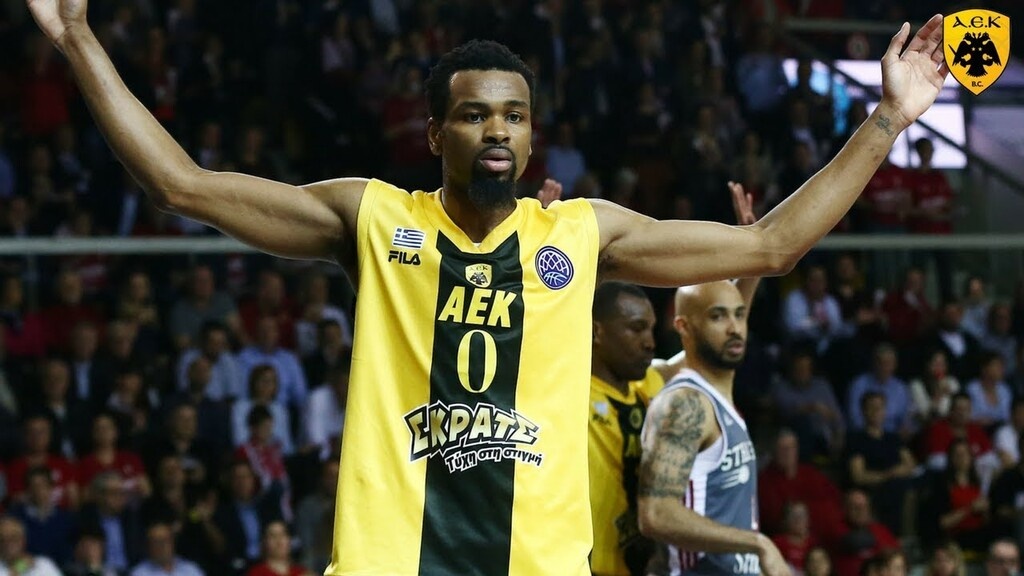 Αρμάνι Μιλάνο: Και επίσημα «Ιταλός» ο Πάντερ (videos+photos)