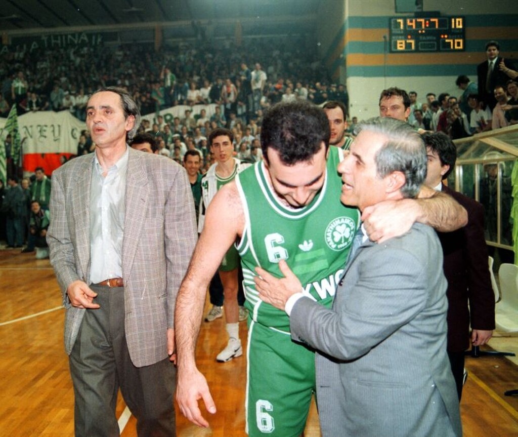 Κώστας Πολίτης: Η ημέρα που «έφυγε» ο... Ευρωκόουτς! (videos+photos)
