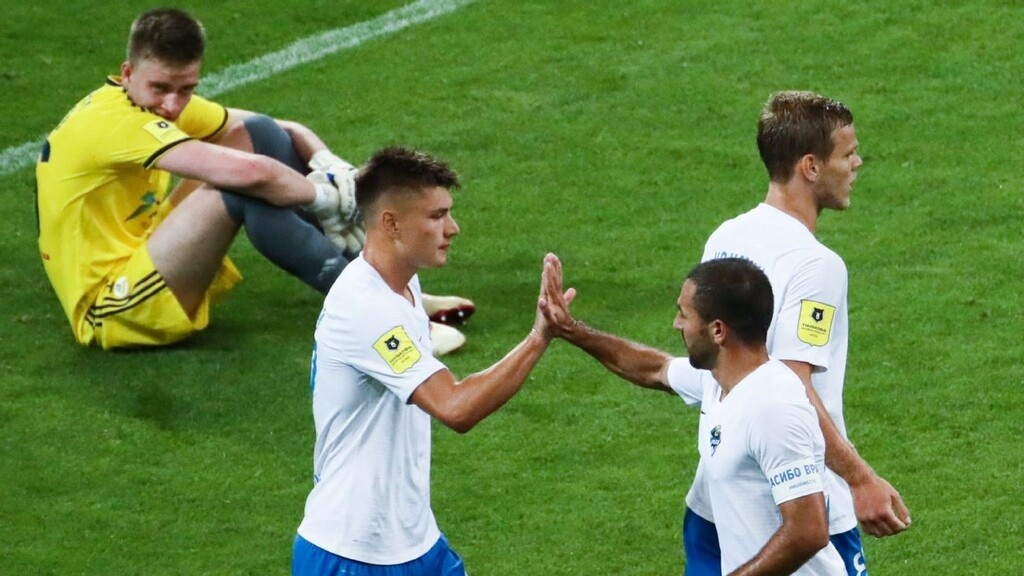 Δεν υπάρχει: Τερματοφύλακας στη Ρωσία έφαγε 10 γκολ και... βγήκε MVP! (videos+photos)