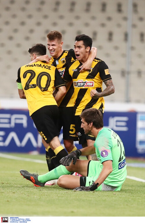 ΑΕΚ-Άρης: Σκόραρε και ξέσπασε ο Αραούχο (photos+video)