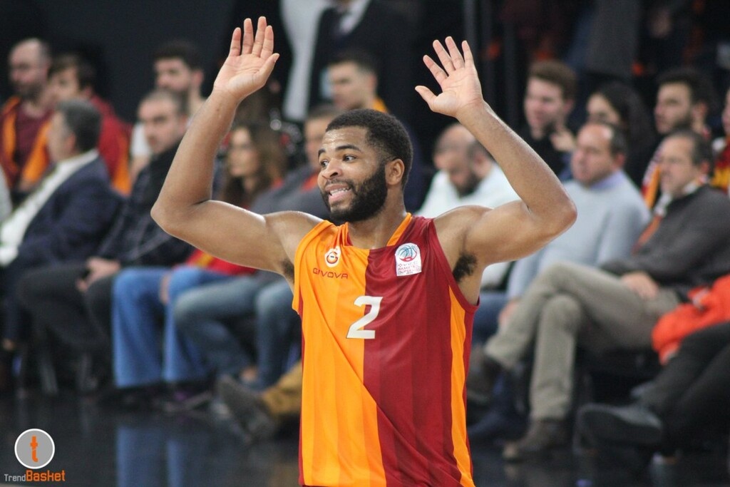 Παίκτης του Ολυμπιακού είναι με κάθε επισημότητα ο Άαρον Χάρισον, επιβεβαιώνοντας το ρεπορτάζ του Onsports!