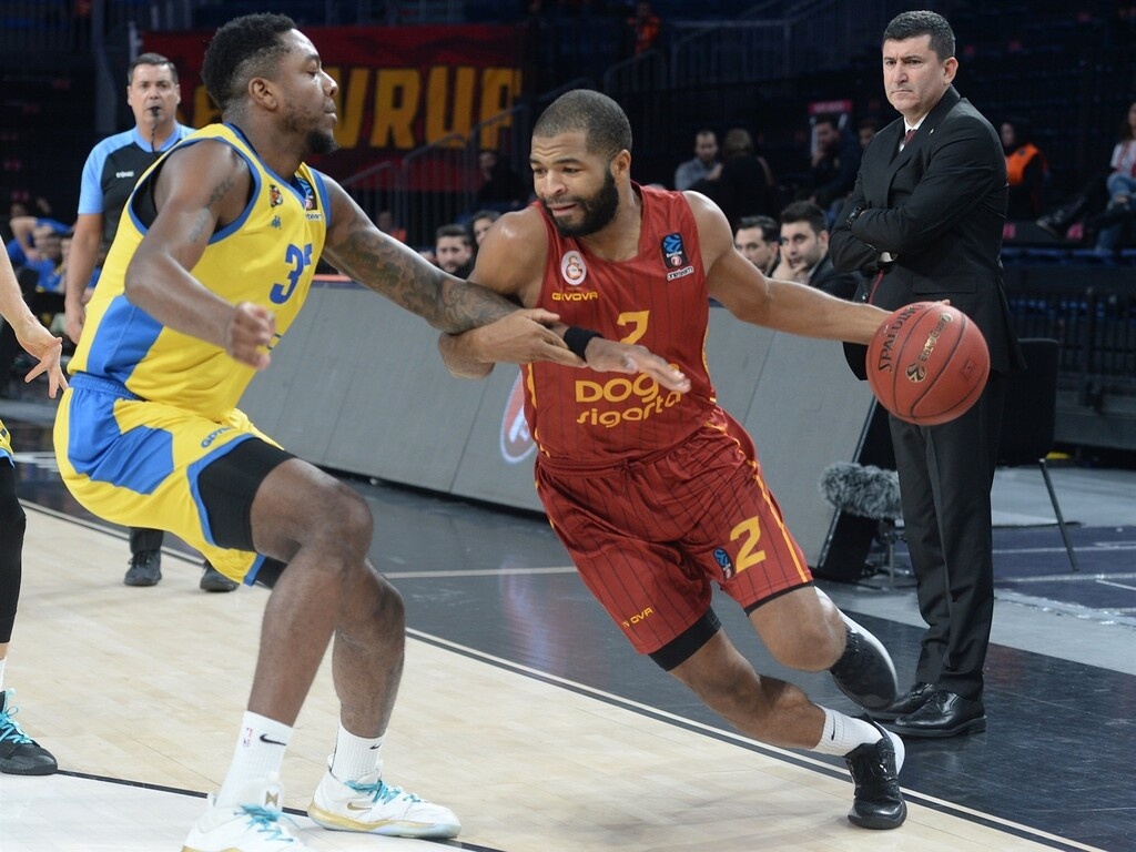 Παίκτης του Ολυμπιακού είναι με κάθε επισημότητα ο Άαρον Χάρισον, επιβεβαιώνοντας το ρεπορτάζ του Onsports!