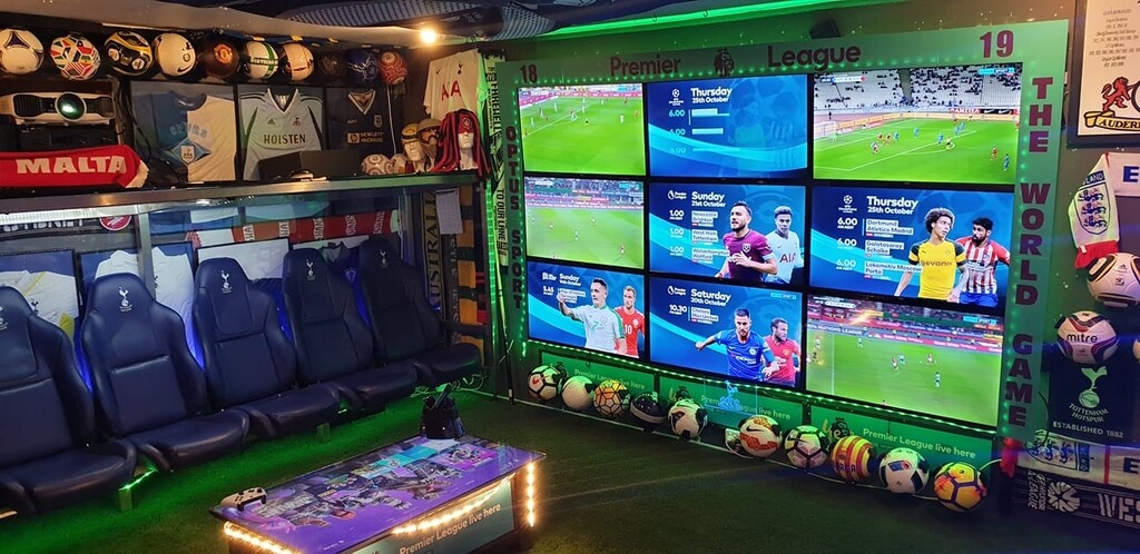 Είχε τρέλα με τη μπάλα - Δεν φαντάζεστε τι έκανε στο γκαράζ του με 22 χιλιάδες ευρώ (photos+videos)