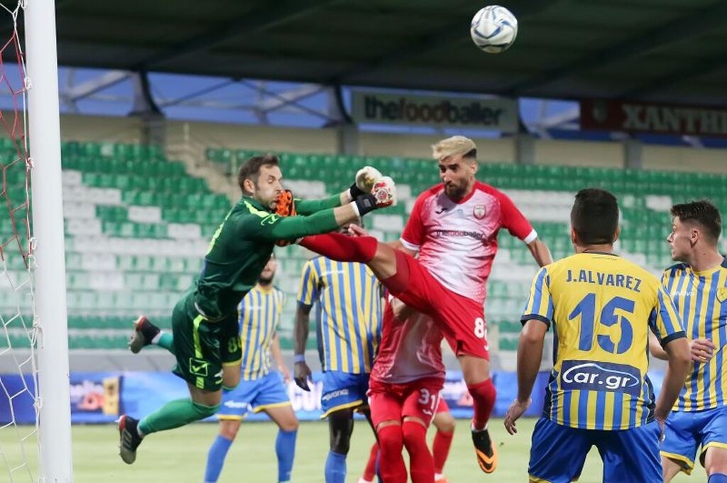 Ξάνθη – Παναιτωλικός: Σοκαριστική καρατιά και αποβολή! (video+photos)