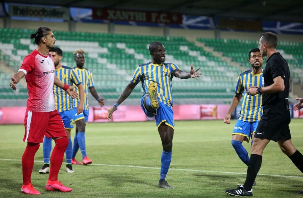 Ξάνθη – Παναιτωλικός: Σοκαριστική καρατιά και αποβολή! (video+photos)