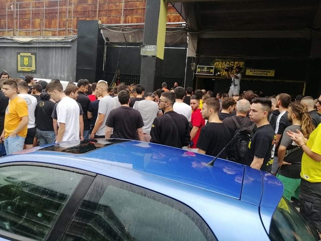 «Τρελάθηκαν» οι οπαδοί του Άρη, «ντόπες» πρόκρισης με ΑΕΚ (photos&video)