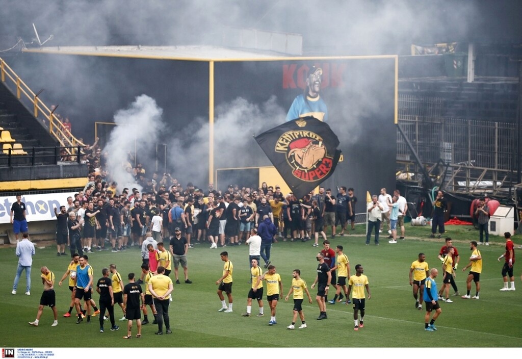 «Τρελάθηκαν» οι οπαδοί του Άρη, «ντόπες» πρόκρισης με ΑΕΚ (photos&video)