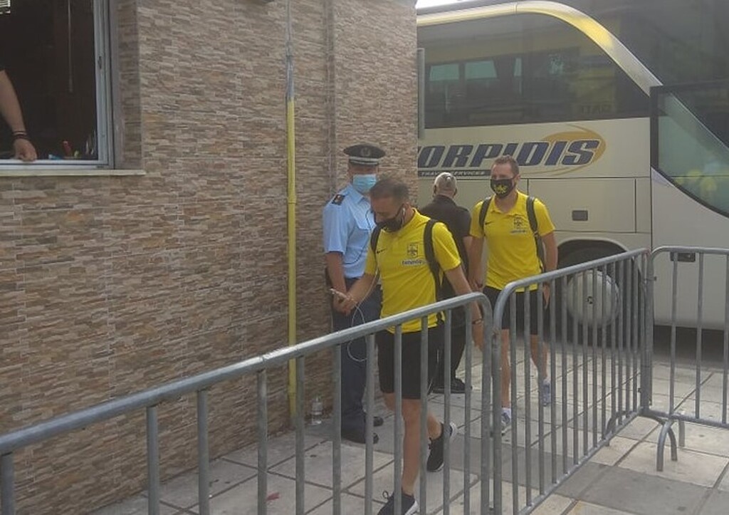 Άρης-ΑΕΚ: «Σεισμός» έξω από το «Βικελίδης», αποθέωση και... Κύπελλο (pics&vid)