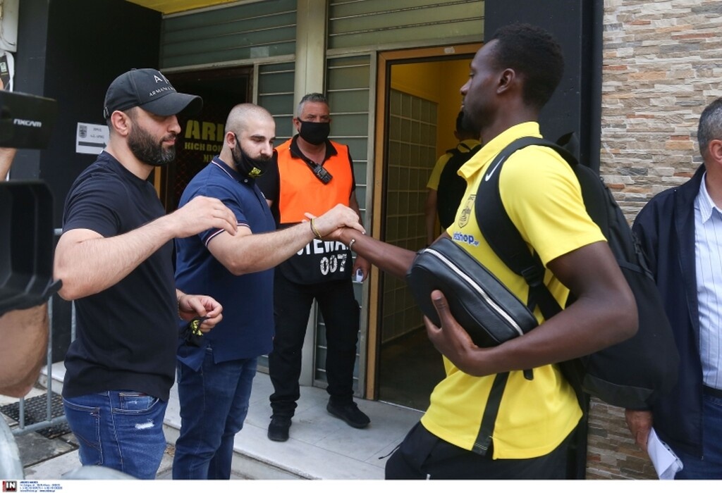 Άρης-ΑΕΚ: «Σεισμός» έξω από το «Βικελίδης», αποθέωση και... Κύπελλο (pics&vid)