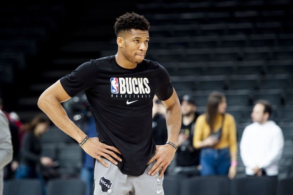 Ντροπή! Βανδάλισαν το γκράφιτι του Γιάννη Αντετοκούνμπο (photos)