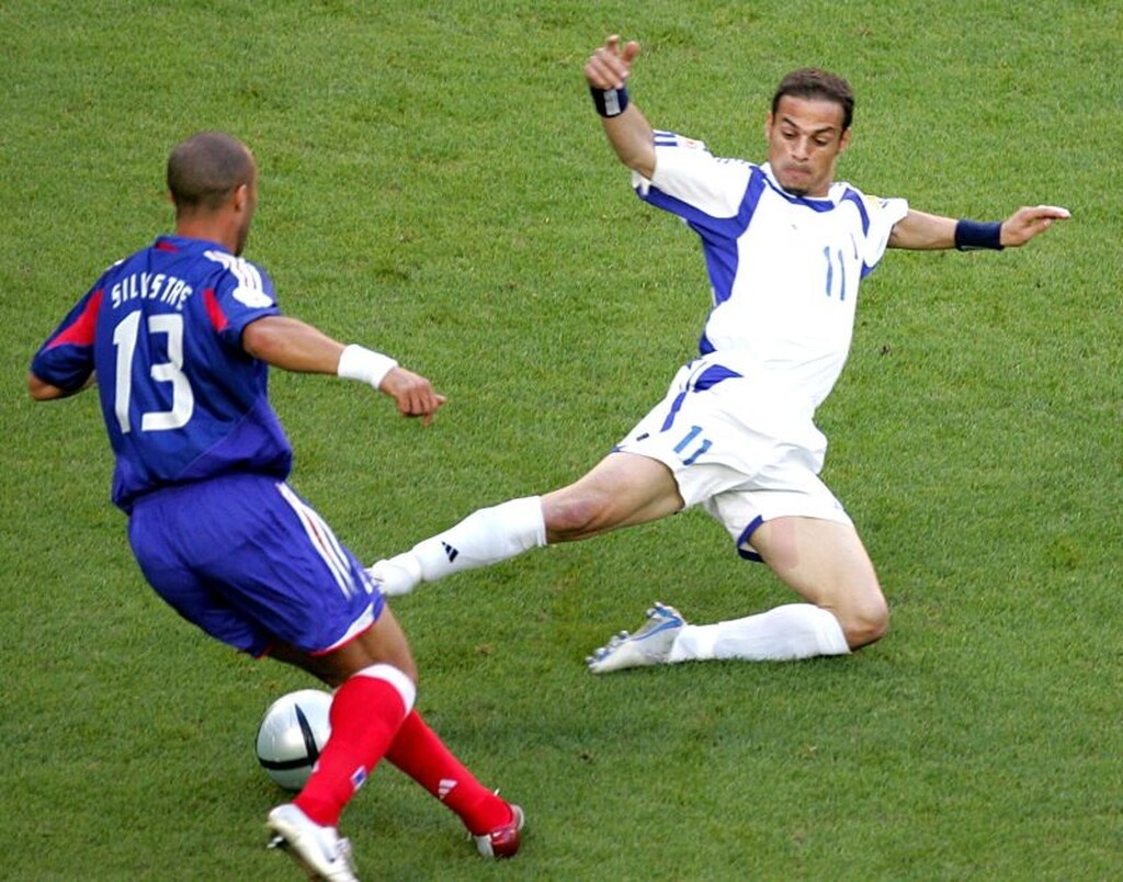 Euro 2004: Κι ο Λιζαραζού, ακόμα… ψάχνει τον Ζαγοράκη! (videos+photos)