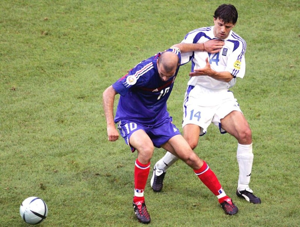 Euro 2004: Κι ο Λιζαραζού, ακόμα… ψάχνει τον Ζαγοράκη! (videos+photos)