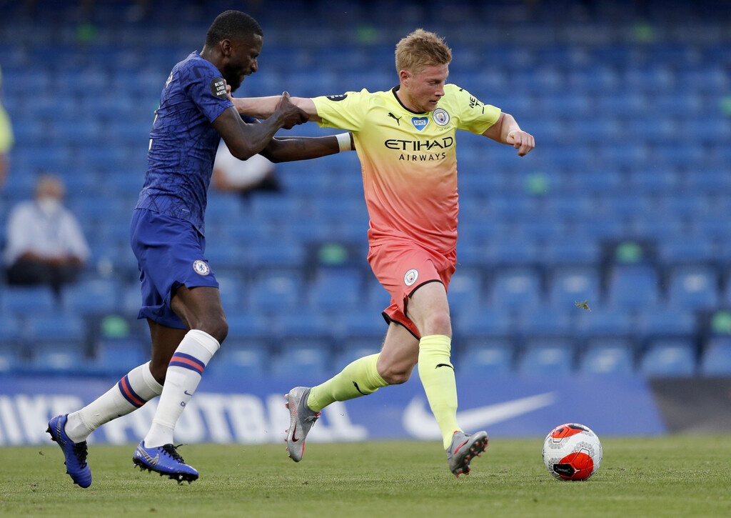 Premier League: Ισοφάρισε με γκολάρα ο Ντε Μπρούινε, δοκάρι ο Στέρλινγκ (videos)