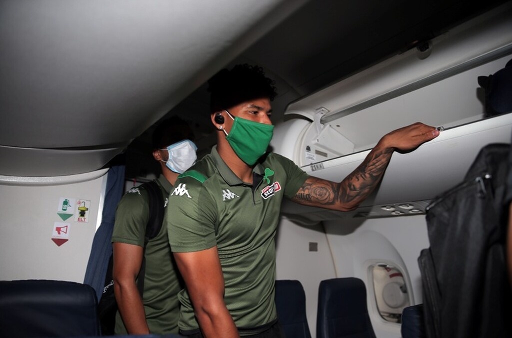 Παναθηναϊκός: Η άφιξη των μασκοφόρων! (Photos)