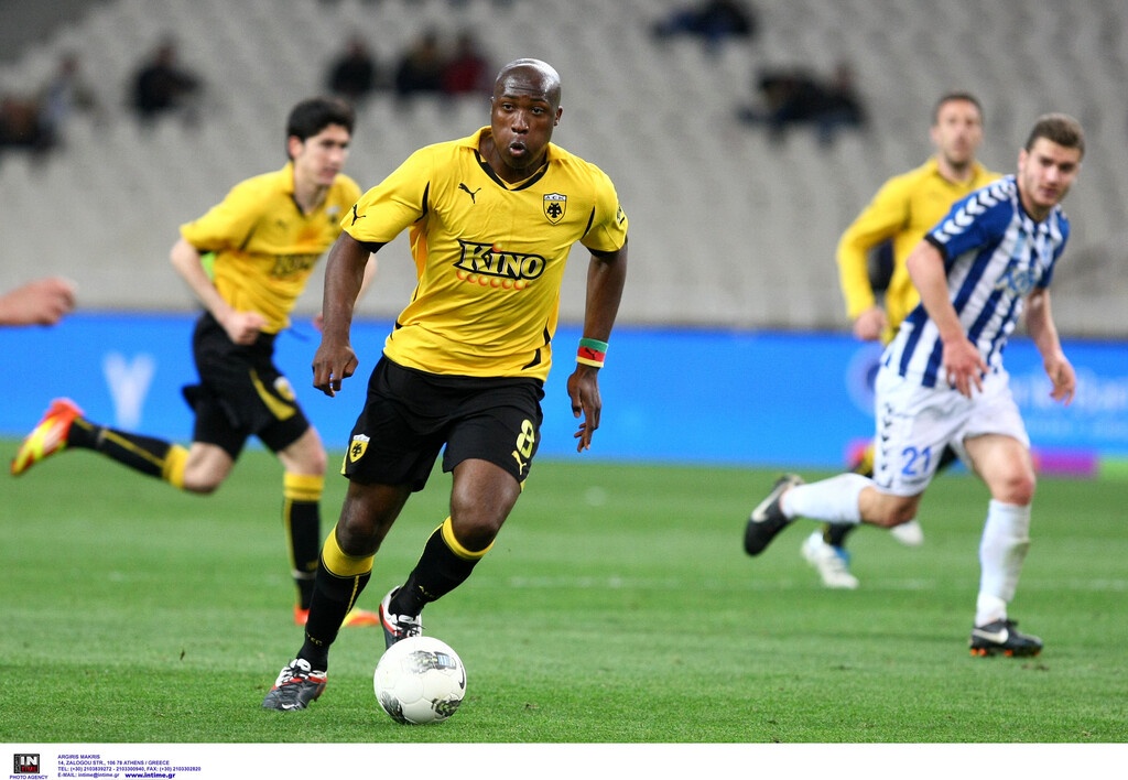 Ο Στιβ Μπέλεκ (Καμερούν)