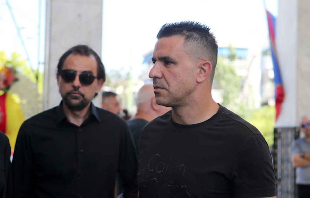 Ήταν όλοι εκεί... Το τελευταίο αντίο στο Νίκο Αλέφαντο (photos)