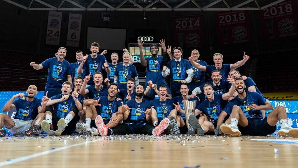 Γερμανία: Έκανε το comeback η Άλμπα (video+photos)